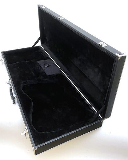 Pit Bull Guitars Deluxe Guitar Case - view 3