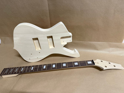 Pit Bull Guitars IC-4 Electric Bass Kit - view 3