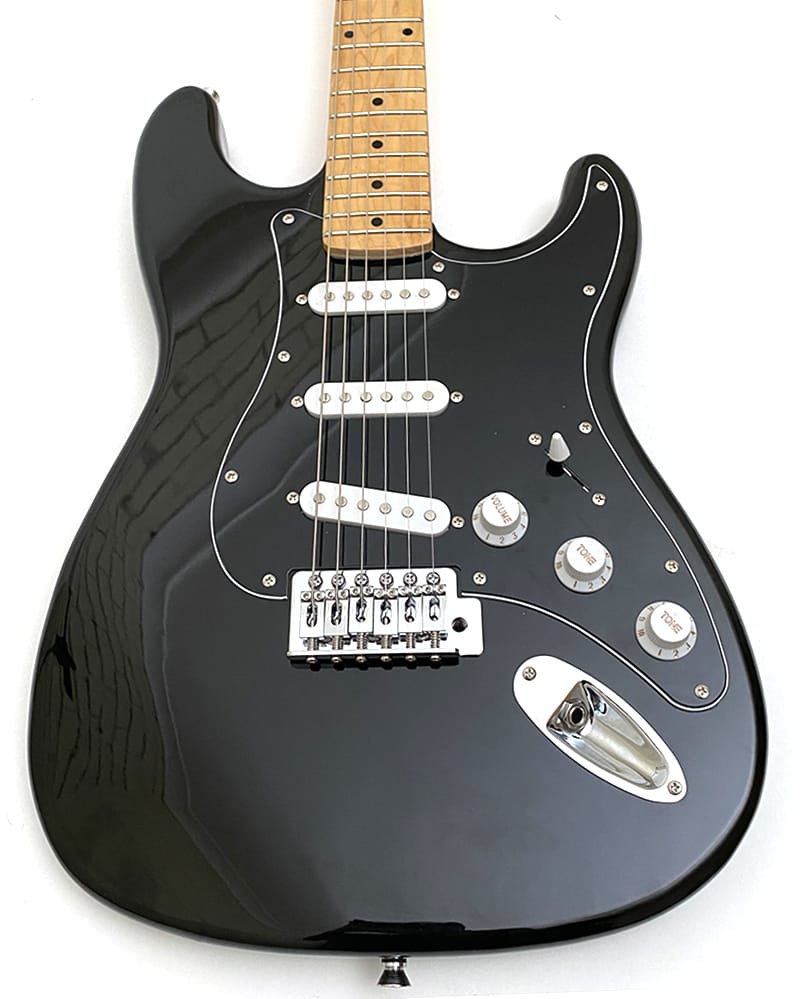 Pit Bull Guitars DG-1 ST Style Finished Guitar - Jet Black - view 2