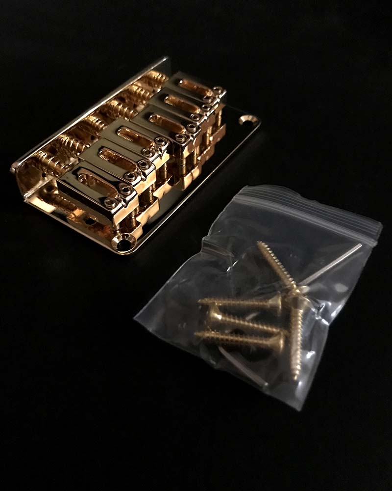 Pit Bull Guitars Hardtail Bridge - Gold - view 2